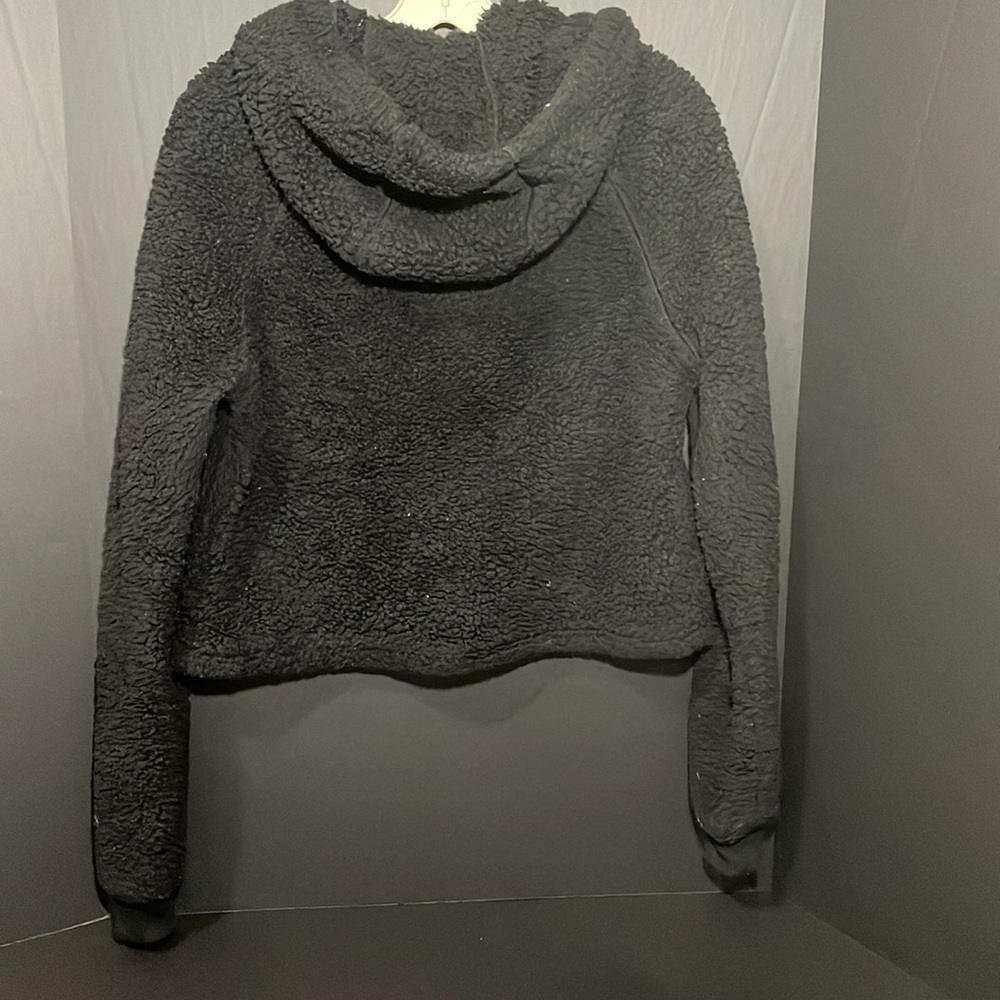 HOT TOPIC crop top long sleeve fleece pullover hoodie in women’s size small - Picture 2 of 6